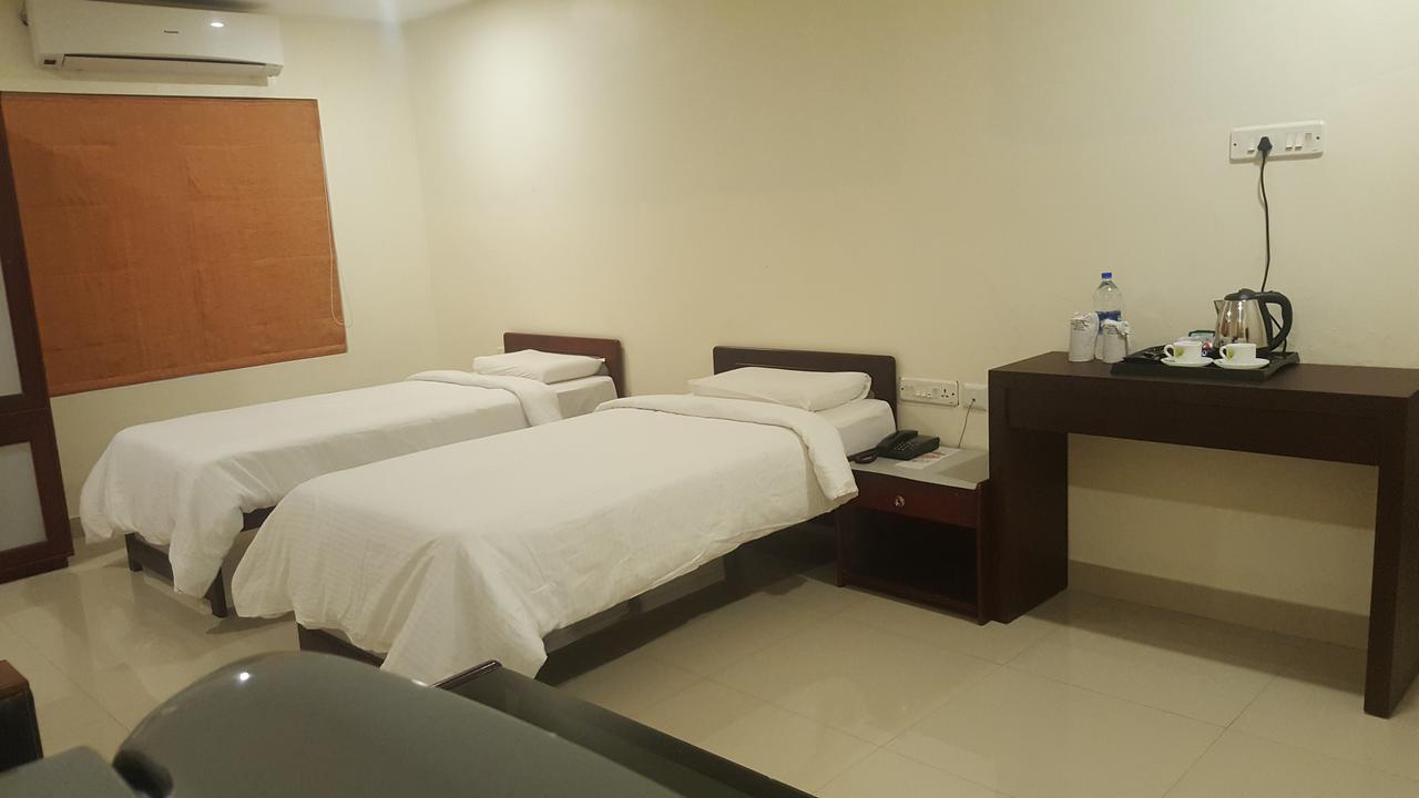 The Rubis Hotel Kottakkal Exterior foto