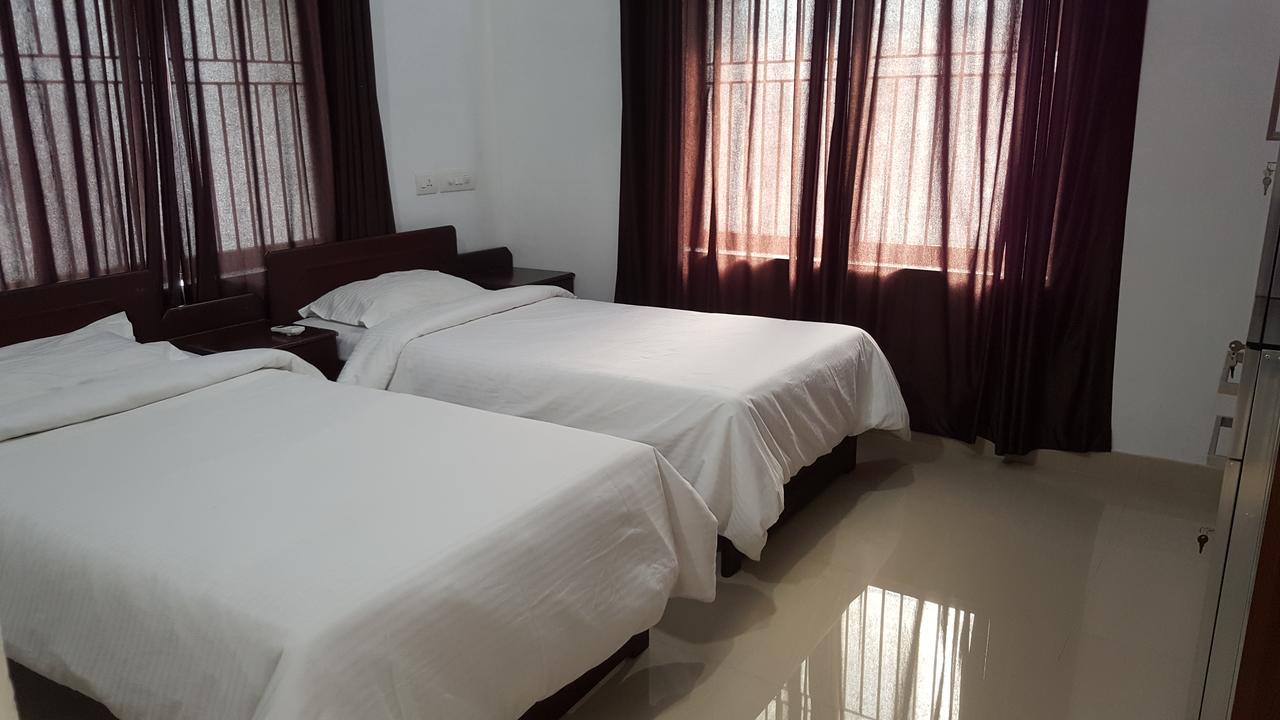 The Rubis Hotel Kottakkal Exterior foto