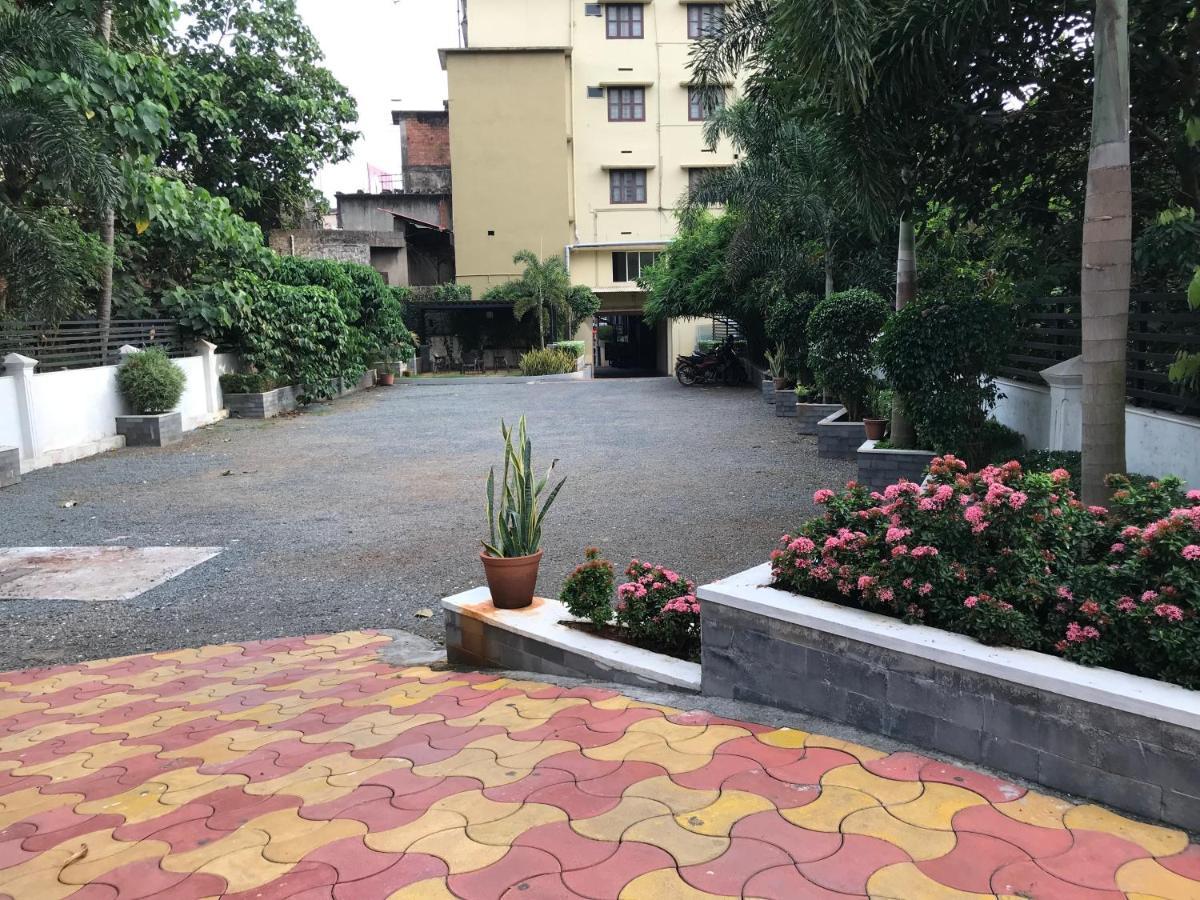 The Rubis Hotel Kottakkal Exterior foto